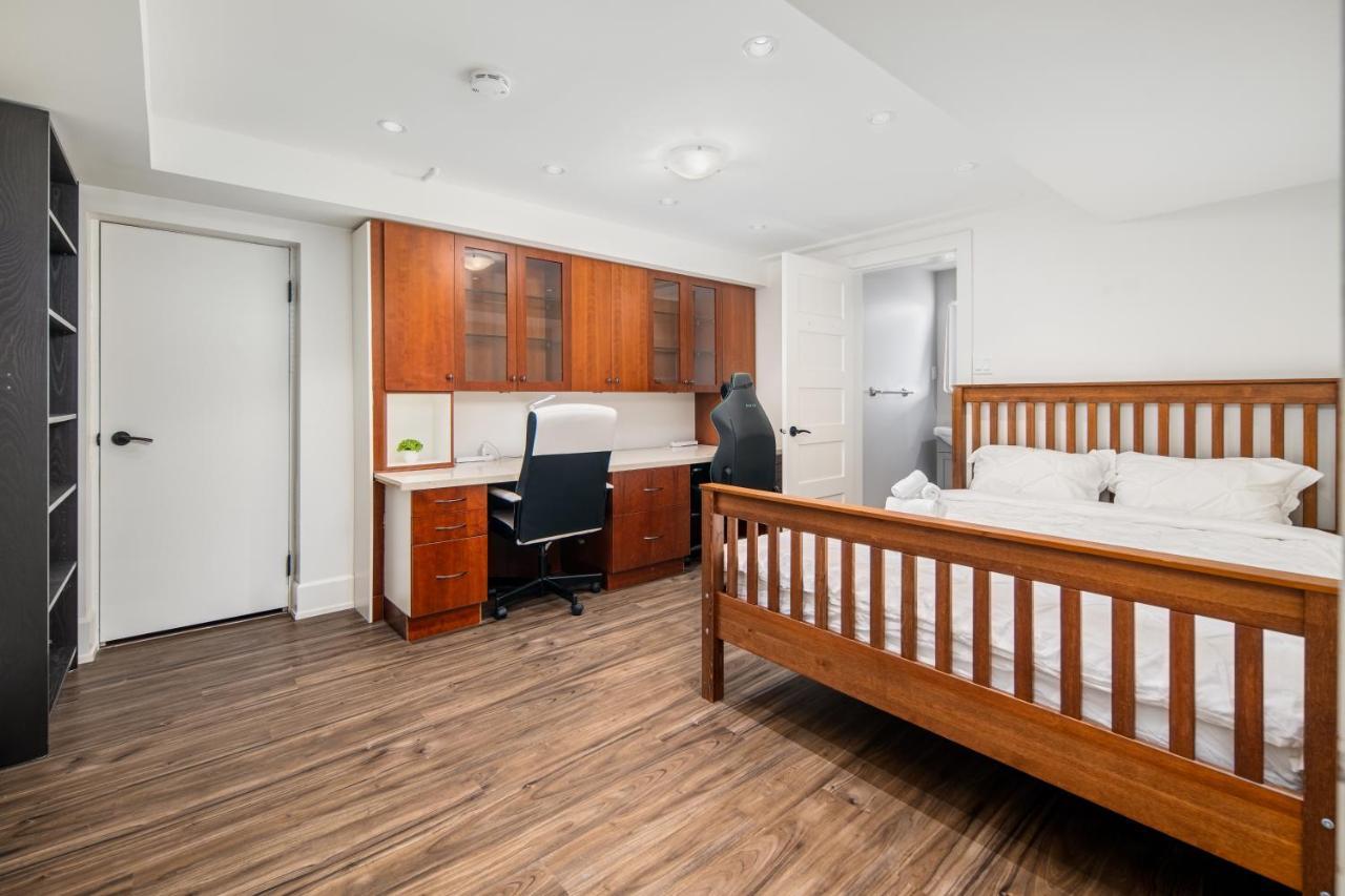 Gorgeous 4 Bedroom Garden Level Suite At Vancouver West & Ubc Екстериор снимка