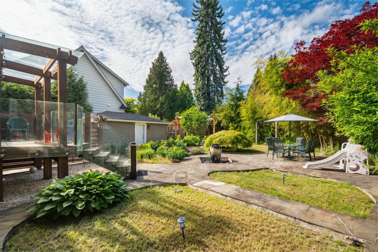 Gorgeous 4 Bedroom Garden Level Suite At Vancouver West & Ubc Екстериор снимка