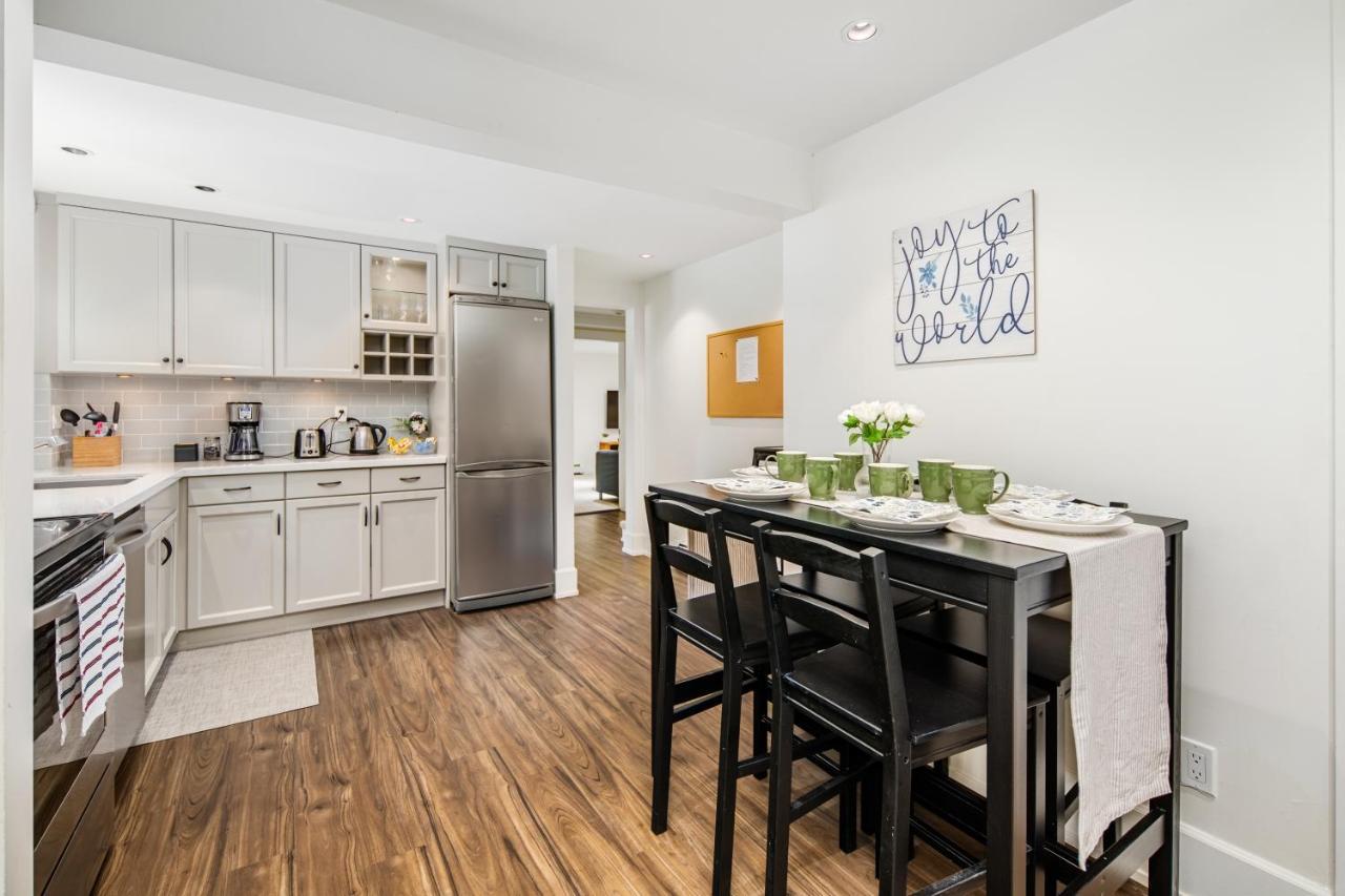 Gorgeous 4 Bedroom Garden Level Suite At Vancouver West & Ubc Екстериор снимка